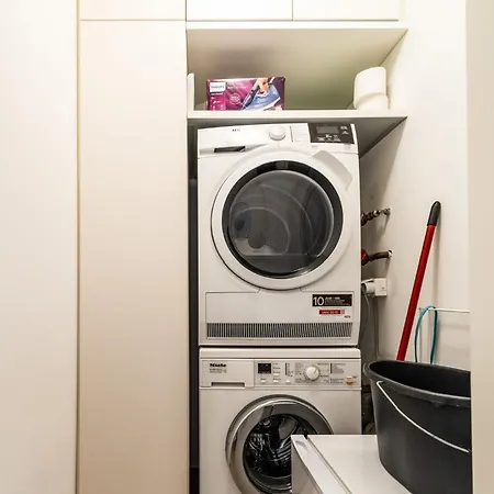 Beautiful In The And Free Parking Apartment *