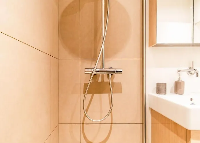 Beautiful In The And Free Parking