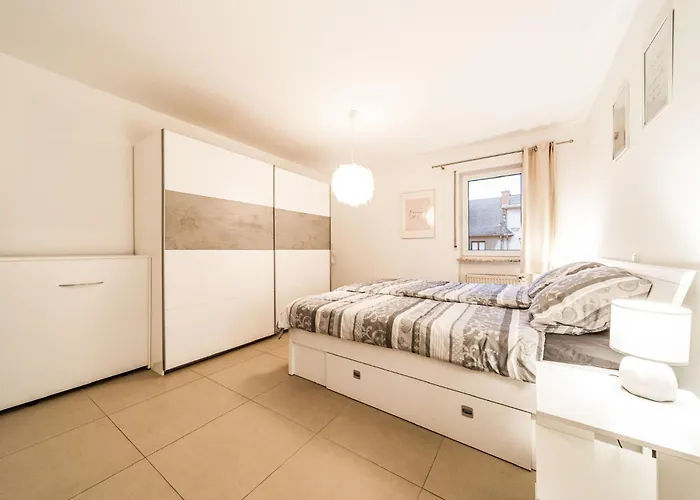 Beautiful In The And Free Parking Appartement